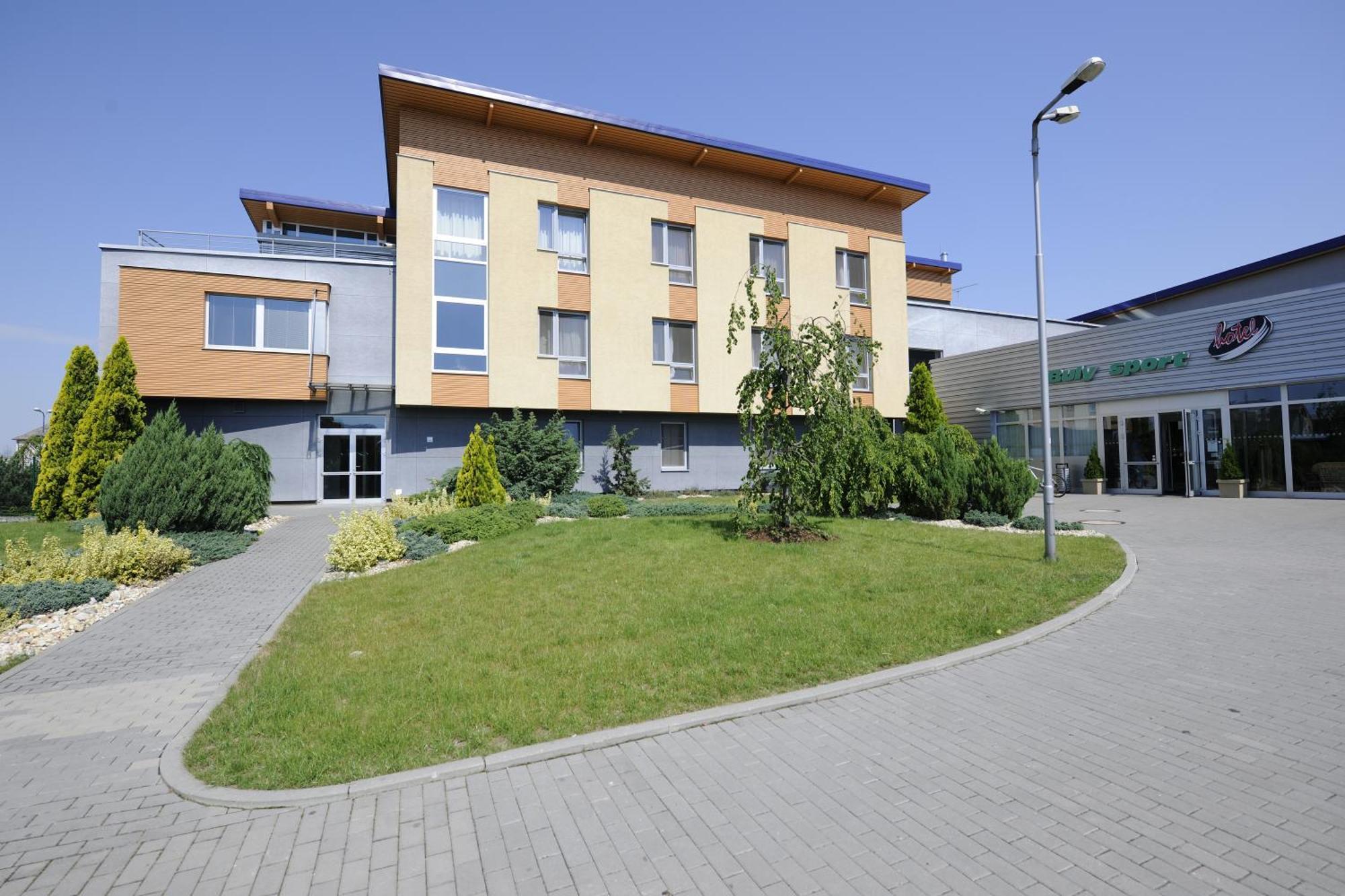 Hotel Buly Aréna à Kravaře Extérieur photo
