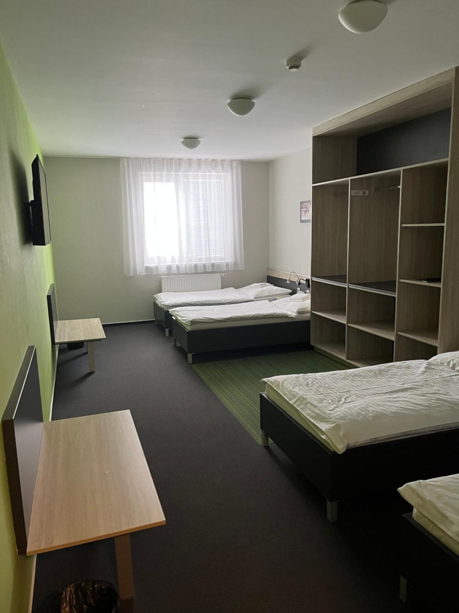 Hotel Buly Aréna à Kravaře Extérieur photo