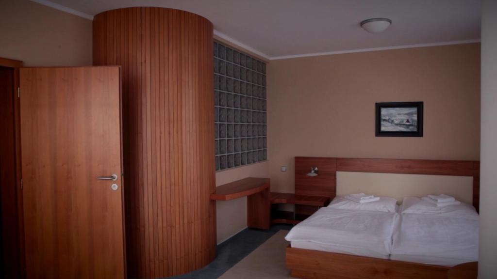 Hotel Buly Aréna à Kravaře Chambre photo